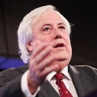 Clive Palmer says budget is a “conjurer’s trick” and reveals his small business policies